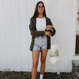 Meet your Posher, Hannah